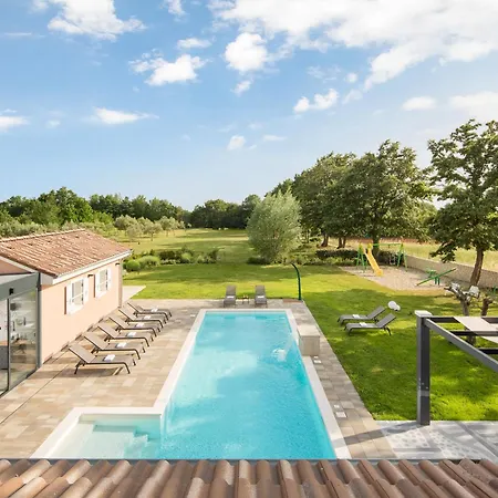 Frame Villa Jursici